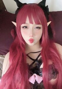 Charlottemalaew-ผมแดง Charlottemalaew