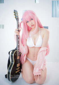 Ely-Cosplay-กีต้า วาร์ป EYL COSPLAY