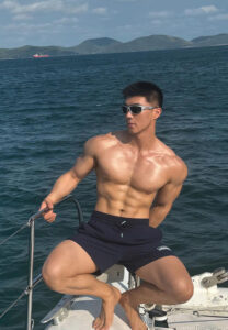 Henry-Kong-ทะเล Henry Kong