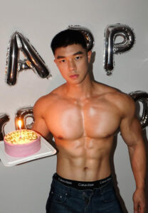 Henry-Kong-วันเกิด Henry Kong