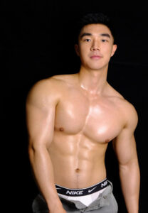 Henry-Kong-หล่อจัง