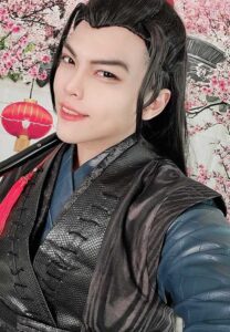 วาร์ป Daniel Huang