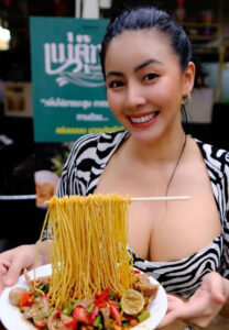 ซ้อพรีซ ไก่ยกครก