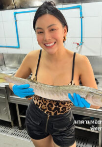 ซ้อพรีซ ไก่ยกครก