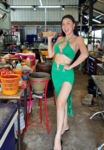 ซ้อพรีซ ไก่ยกครก