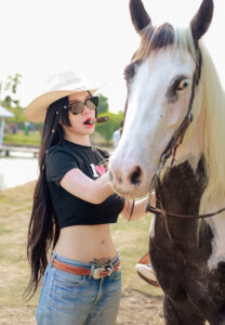 ไอเนะ ยูคิมุระ