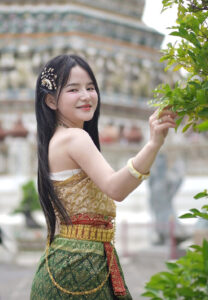 อีง่าว-ไร้ขน-วัด