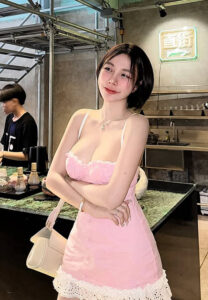 Eve-Fari-so-Pink