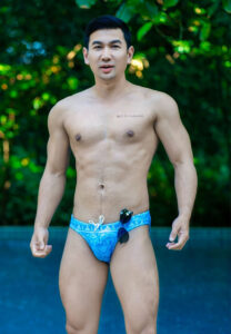 Nipon Pimbaotham-กางเกงฟ้า