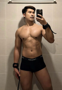 Taemintragant-Buabalbutr-กางเกงดำ