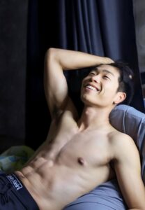 izezuna-001-Delightful