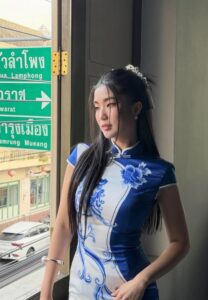 ก้อย อรัชพร